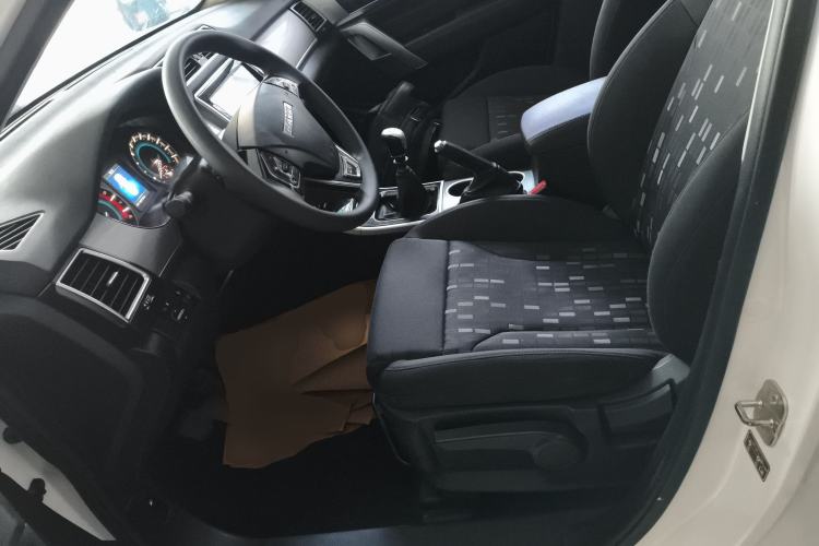 Used Haval H2 2017 Red-Label 1.5T Manual Two-Wheel Drive Comfort Model
