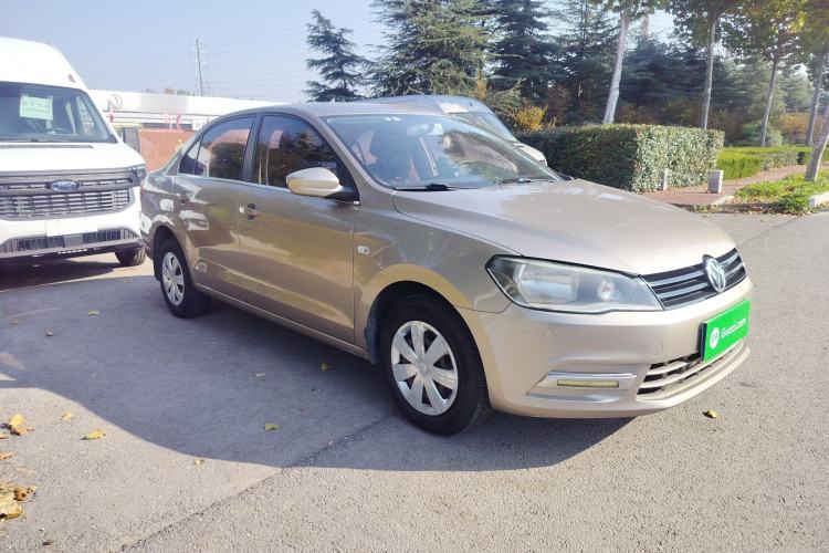 Used Volkswagen Jetta 2015 Value Edition 1.6L Manual Fashionable Style
