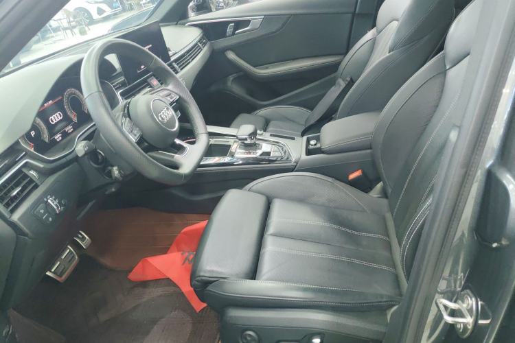 Used Audi A4L 2024 40 TFSI Luxury Dynamic Edition
