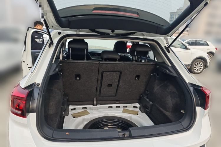 Used Volkswagen T-ROC 2021 280TSI DSG Two-Wheel Drive Elite Connect Edition