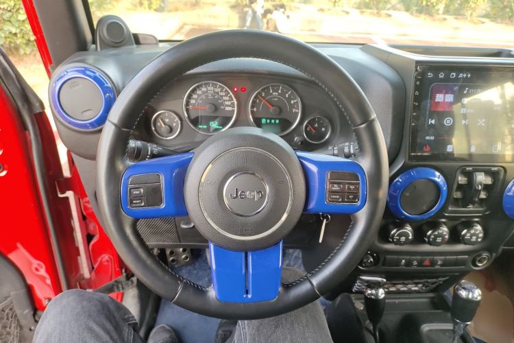 Used  Wrangler 2014 3.0L Sahara Four-Door Edition