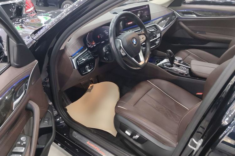 Used BMW 5 Series 2022 Restyled 525Li Luxury Package