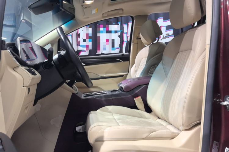 Used Buick GL8 2022 ES Land Cruiser 653T Luxury Model
