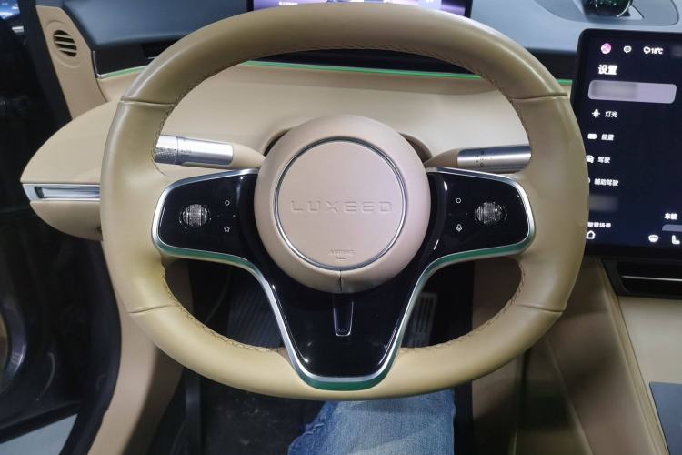 Used Hima Luxeed R7 2024 All-Electric 736 km Ultra
