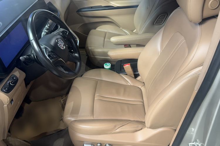 Used Buick GL8 2020 ES Land Cruiser 653T Luxury Model
