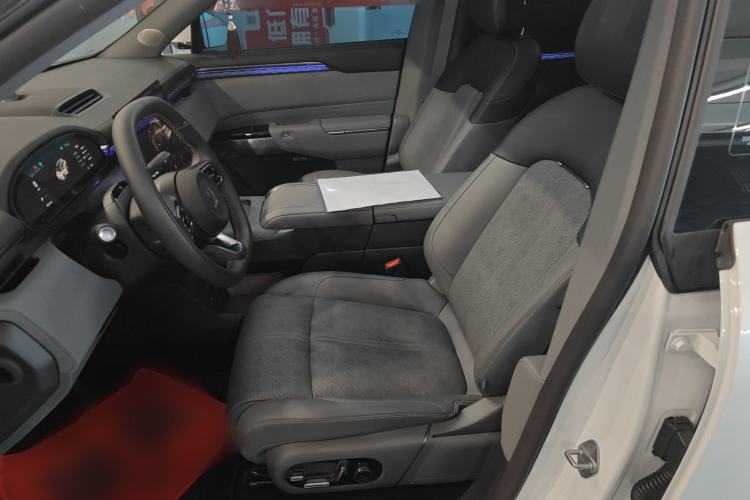 Used Zeekr 7X 2025 100 kWh Long-Range Rear-Wheel Drive with Intelligent Driving Features