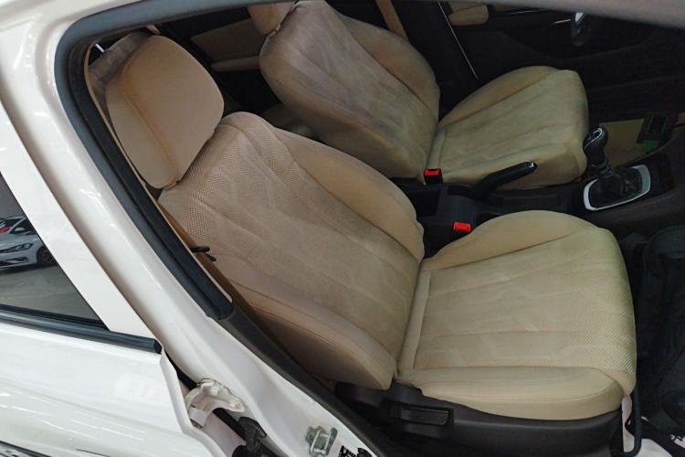 Used Baojun 310W 2017 1.5L Manual Comfort Model China V Standard
