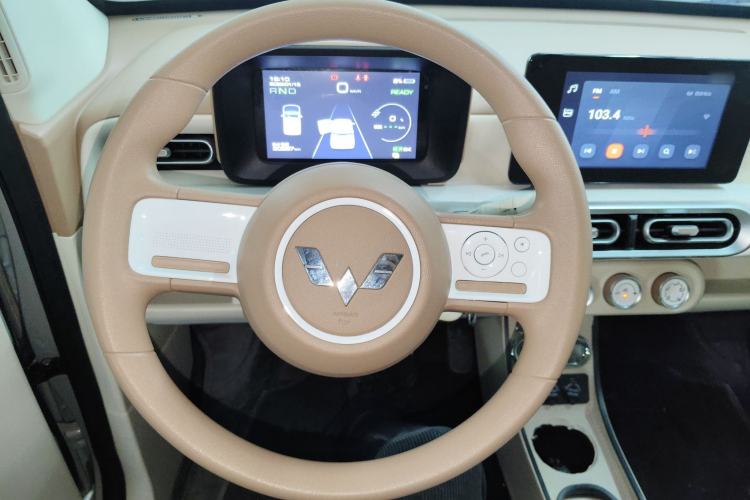 Used Wuling Hongguang MINIEV 2024 3rd Generation 215km Advanced Version
