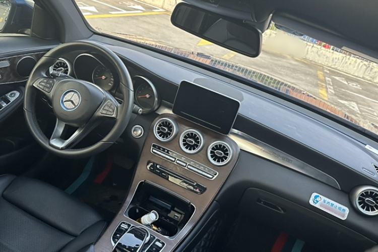 Used Mercedes-Benz GLC 2016 GLC 300 4MATIC Dynamic Model
