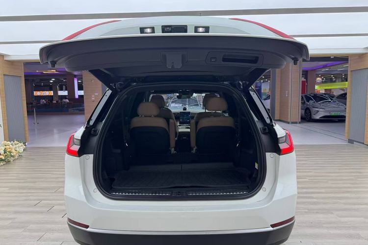 Used Nio ES8 2020 415 km Signature Edition 6-Seater Version
