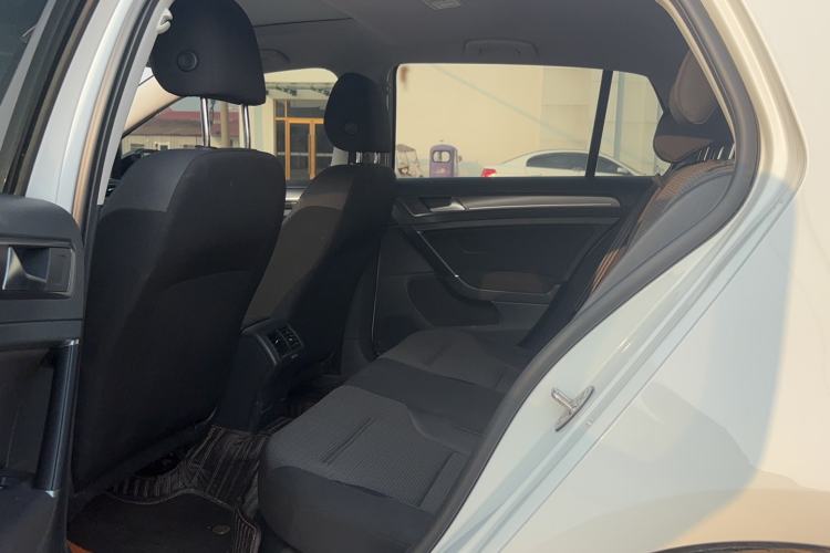 Used Volkswagen Golf 2017 230TSI Automatic Comfort Edition – Celebrating Milestone of One Million Units
