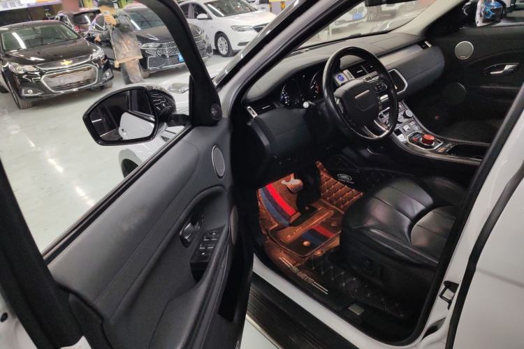 Used Land Rover Range Rover Evoque 2018 240 PS SE Smart Brilliance Edition