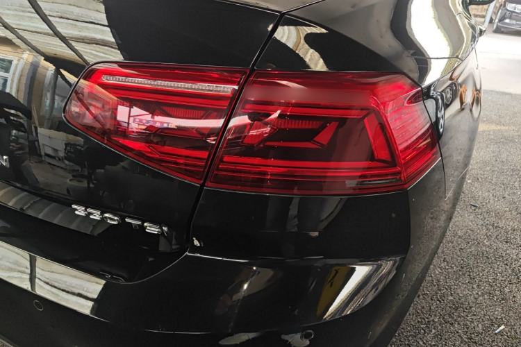 Used Volkswagen Magotan 2020 330TSI DSG Leading Model
