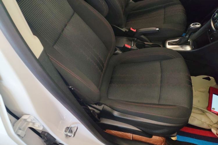 Used Buick Encore 2015 1.4T Automatic Two-Wheel Drive Urban Elite Version
