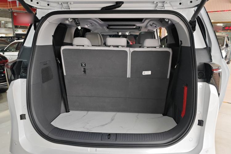 Used Buick GL8 2025 Lu Zun Deluxe Edition
