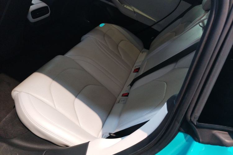 Used Xiaomi Auto SU7 2024 Four-Wheel Drive Ultra-Long Range Advanced Intelligent Driving Max Edition