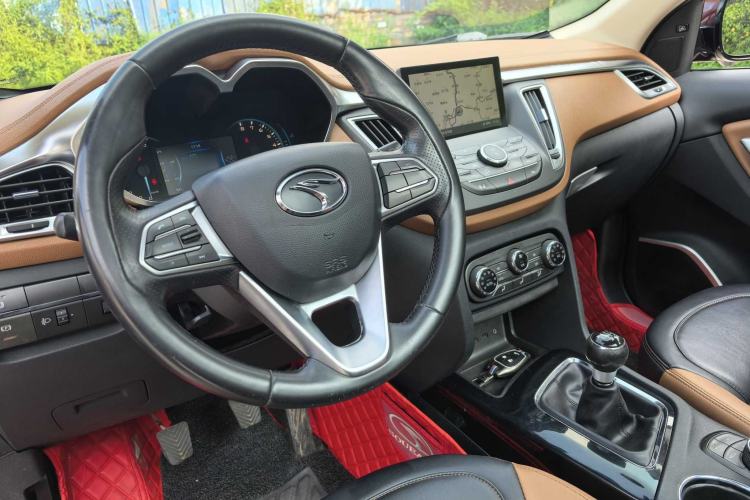 Used Soueast DX7 2015 1.5T Manual Luxury Model
