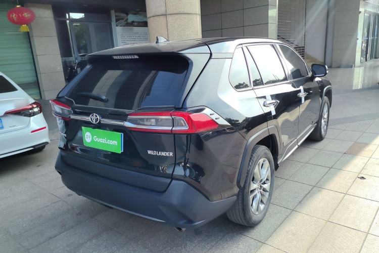 Used Toyota Wildlander 2023 2.0L CVT Two-Wheel Drive Leading Edition