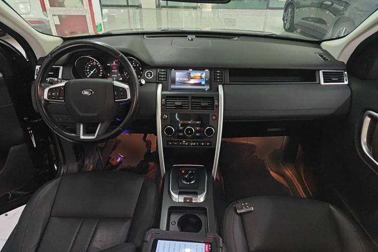 Used Land Rover Discovery Sport 2018 240 PS SE Version
