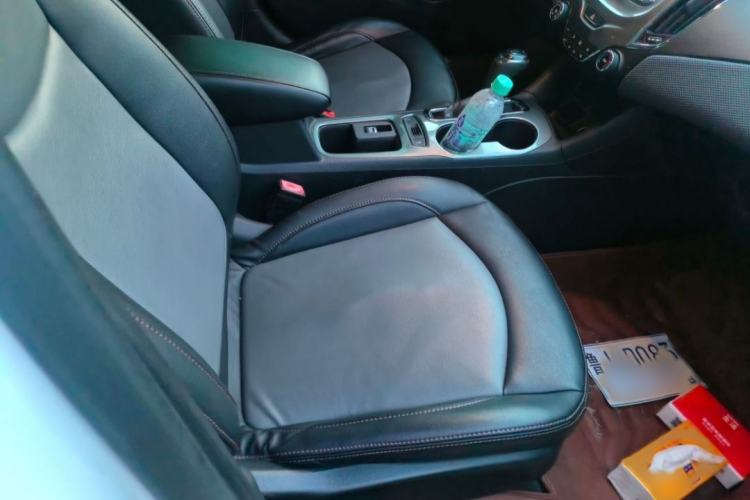 Used Chevrolet Cruze 2017 1.5L Automatic Pioneer Sunroof Edition
