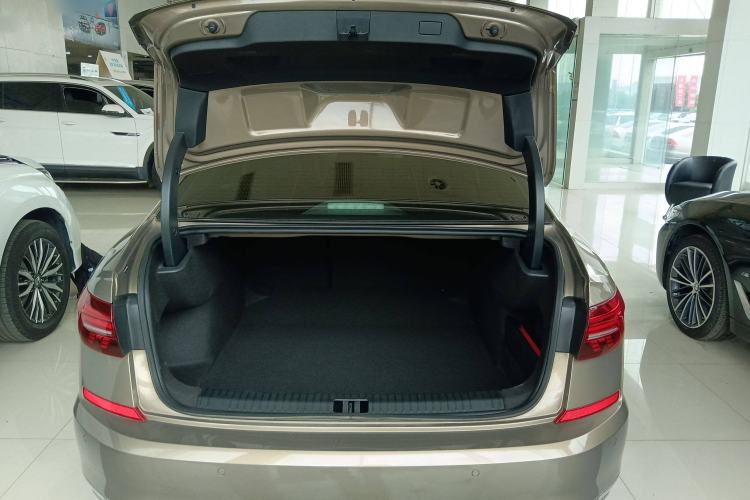 Used Volkswagen Passat 2019 330TSI Elite Edition China VI
