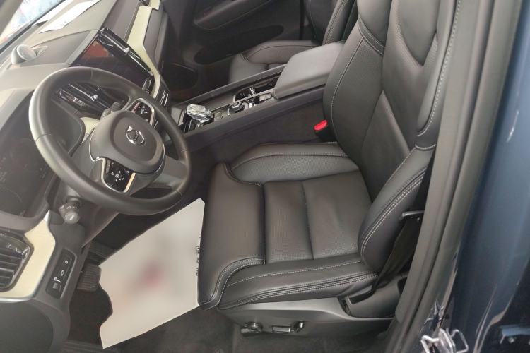 Used Volvo XC60 New Energy 2021 T8 e-Drive Hybrid Luxury Edition
