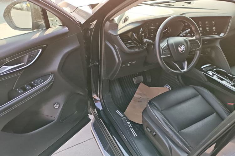 Used Buick Envision 2021 Encore Plus 652T Five-Seat Luxury Model
