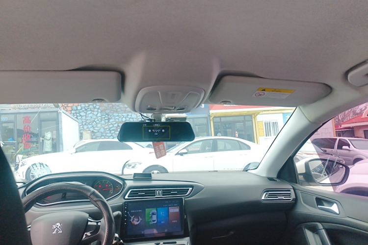 Used Peugeot 308 2016 1.6L Automatic Fashion Edition
