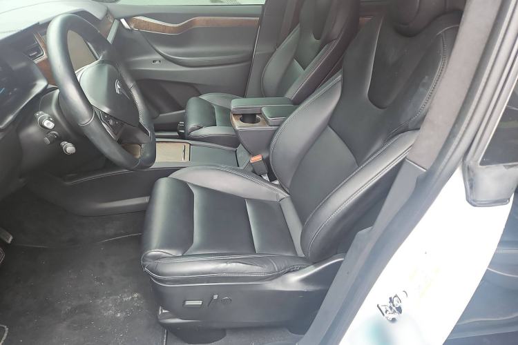 Used Tesla Model X 2019 Long-Range Version
