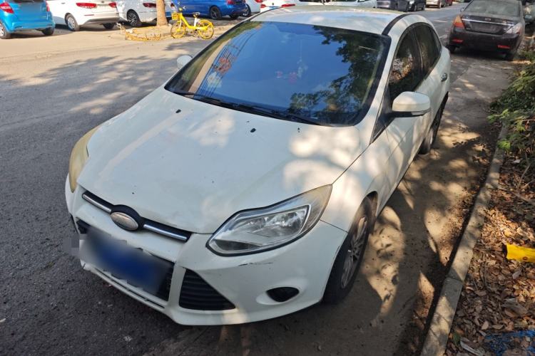 Used Ford Focus 2012 Sedan 1.6L Manual Comfort Model