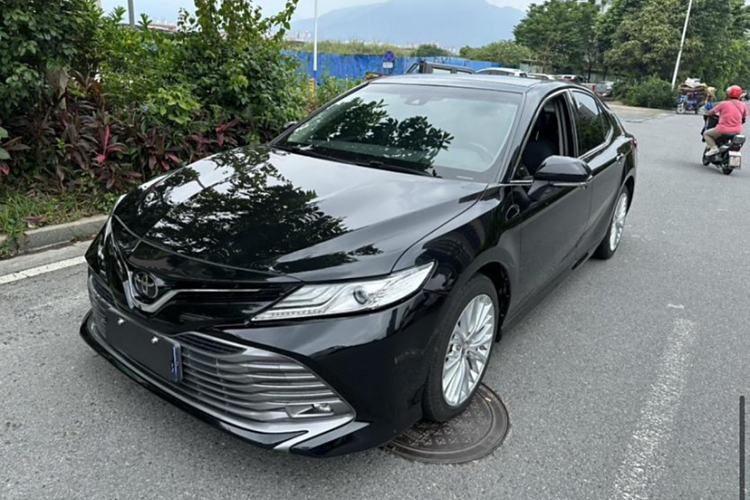 Used Toyota Camry 2018 2.5G Luxury Edition

