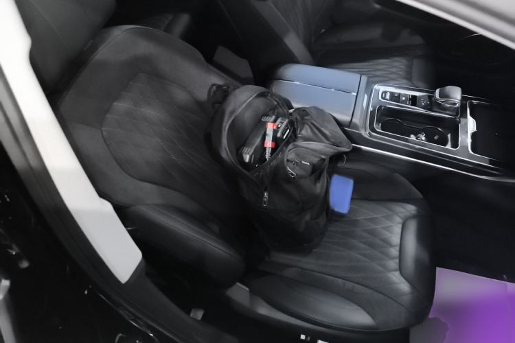 Used Hongqi HS5 2023 2.0T Qixiang Pro Edition
