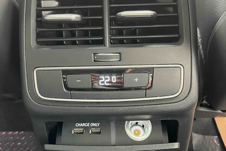 Used Audi A4L 2022 40 TFSI Luxury Dynamic Model
