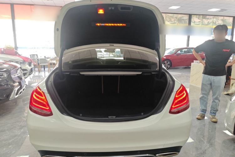 Used Mercedes-Benz C-Class 2015 C 200 L
