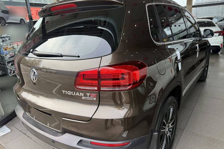 Used Volkswagen Tiguan 2015 1.8TSI Automatic All-Wheel-Drive Luxury Model
