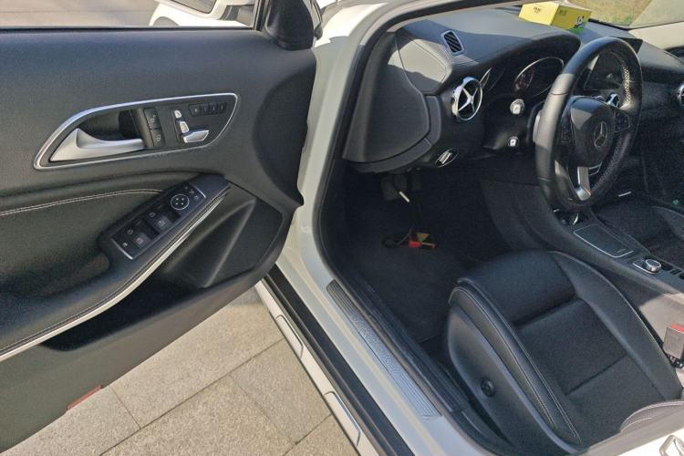 Used Mercedes-Benz GLA 2017 GLA 220 4MATIC Fashion Model