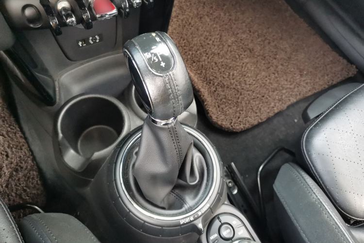 Used MINI MINI 2015 2.0T COOPER S Five-Door Edition
