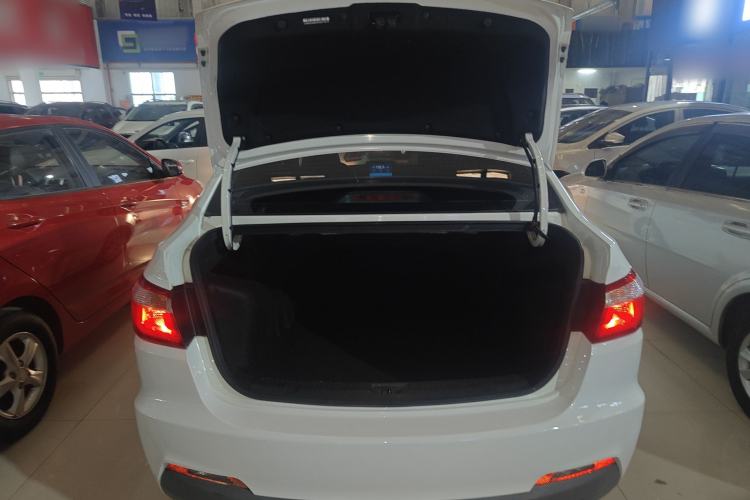 Used Changan Alsvin V7 2015 1.6L Automatic Joyful Model China IV Standard
