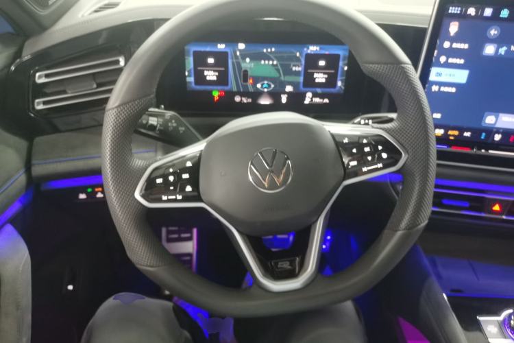 Used Volkswagen Tiguan L 2024 PRO 380TSI Four-Wheel Drive R-Line Prestige Edition
