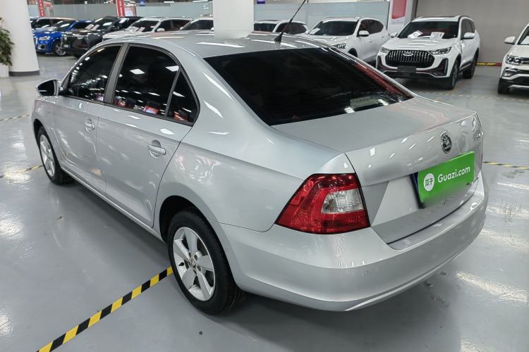 Used Skoda Rapid 2013 1.6L Manual Smart Selection Model
