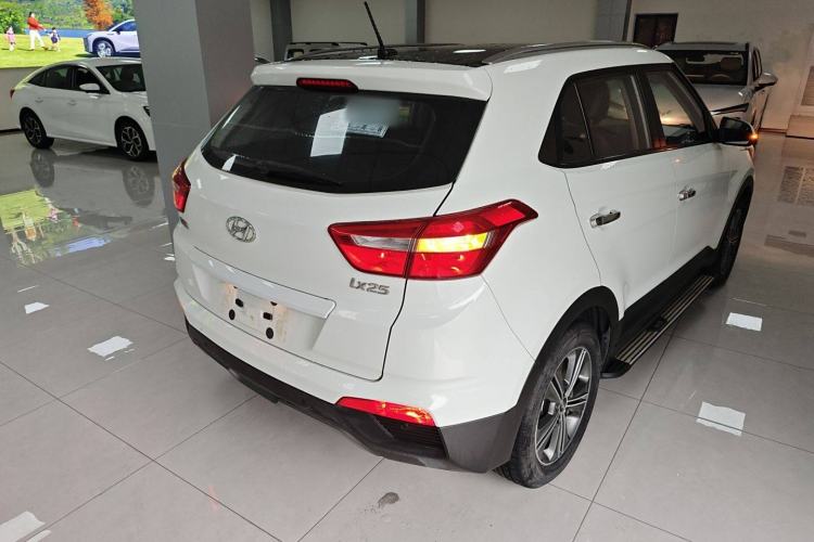 Used Hyundai ix25 2015 1.6L Automatic Two-Wheel Drive Smart GLS Trim
