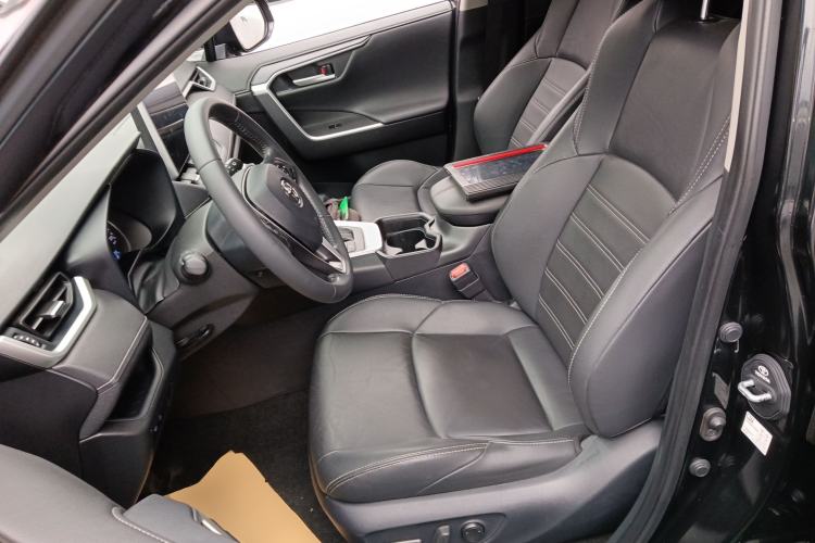 Used Toyota Wildlander 2022 Dual-Engine 2.5L E-CVT Two-Wheel Drive Luxury PLUS Edition
