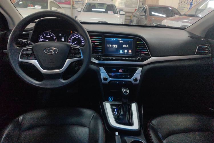 Used Hyundai Elantra 2016 1.6L Automatic ZhiXuan – Elite Version
