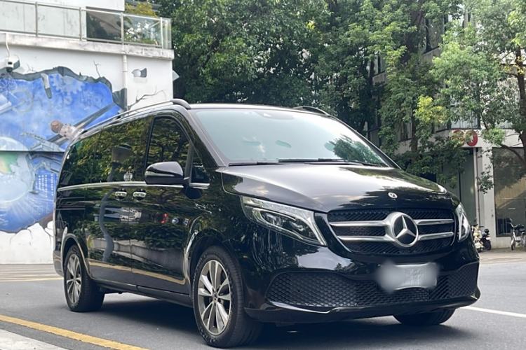 Used Mercedes-Benz V-Class 2021 V 260 Avantgarde Edition
