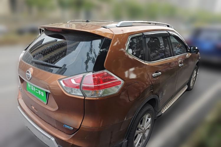 Used Nissan X-Trail 2015 2.0L CVT Comfort MAX Edition 2WD
