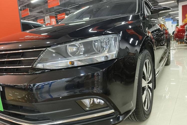 Used Volkswagen Sagitar 2018 280TSI DSG Comfort Model
