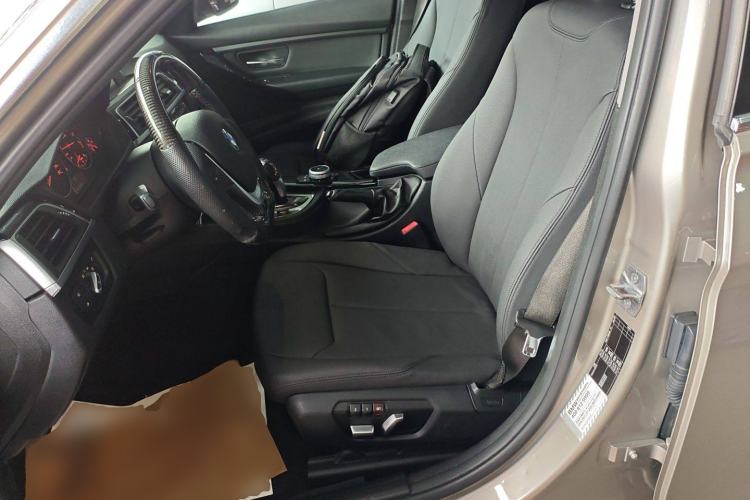 Used BMW 3 Series 2017 320Li Fashion Model
