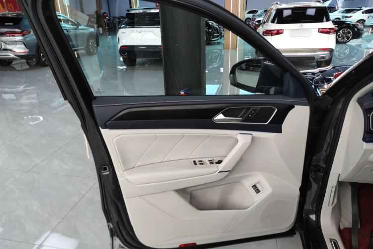 Used Volkswagen Tayron GTE Plug-in Hybrid 2023 280TSI Luxury Plus Advanced Edition
