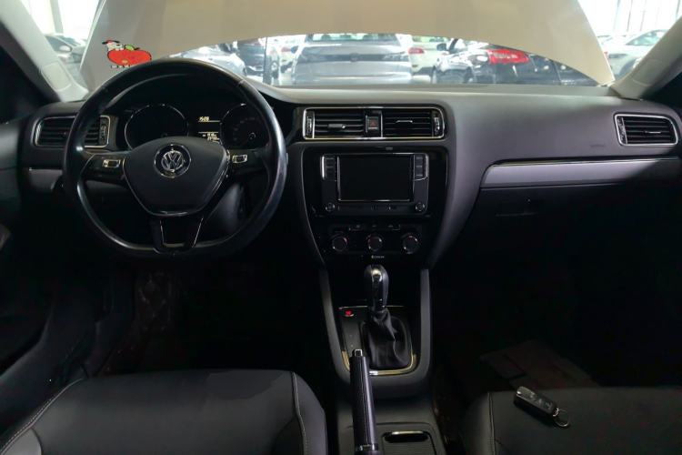 Used Volkswagen Sagitar 2017 1.6L Automatic Comfort Model
