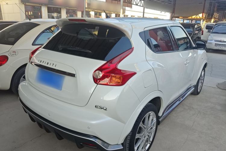 Used Infiniti ESQ 2014 1.6L Spontaneous Edition